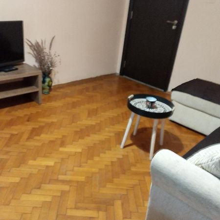 Прекрасен Апартамент В Бургас Burgas City Exterior foto